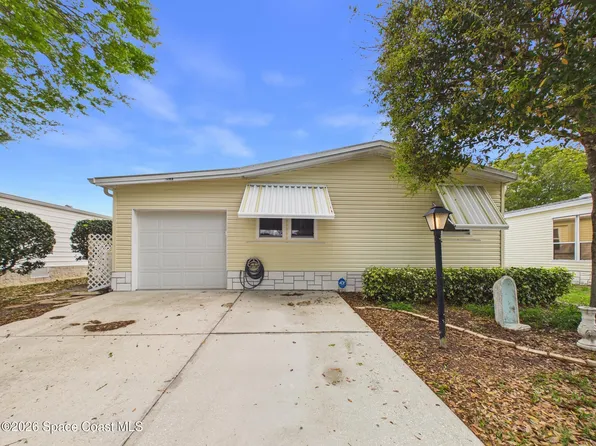 1203 Calusa Dr, Barefoot Bay, FL 32976