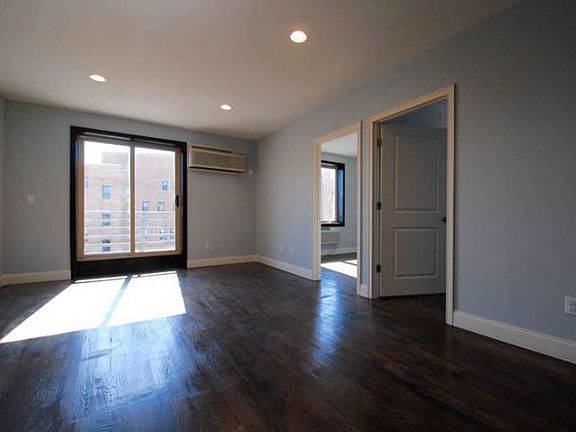 3rd image of 2309 Astoria Blvd APT 2F