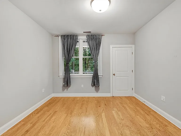 2 Inwood Dr #1009 — Photo 10