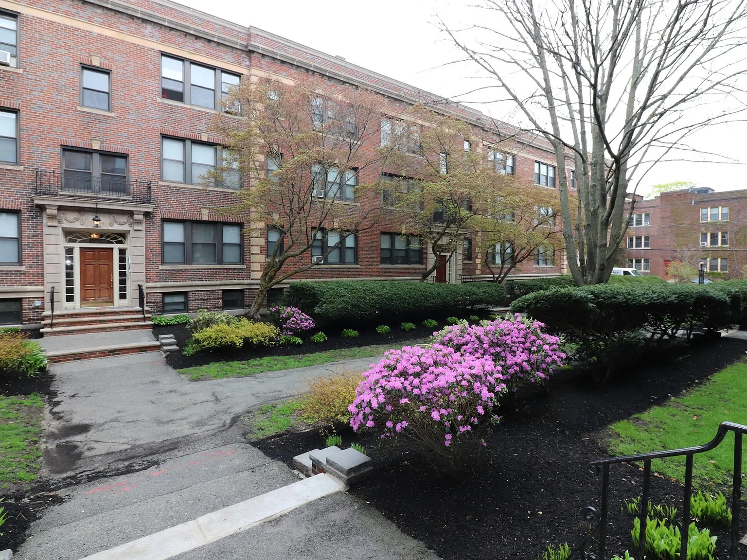 20 Park St — Photo 2
