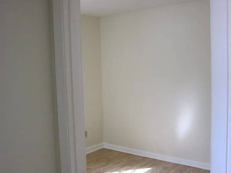 754 Demaret Dr — Photo 4