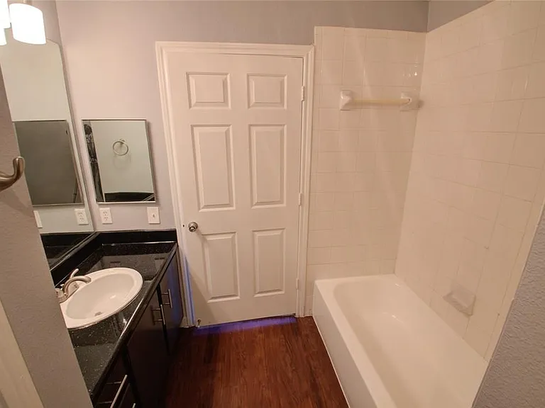 2320 Gracy Farms Ln #1321 — Photo 11