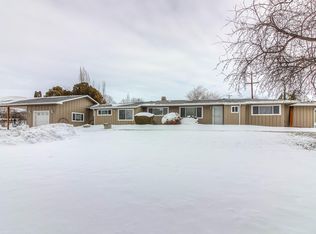 4715 Hillcrest Dr, Yakima, WA 98901