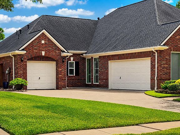 4th image of 16415 Burham Park Dr