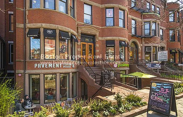 290 Newbury St #1R — Photo 1