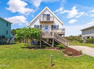 3520 E Pelican Dr, Oak Island, NC 28465