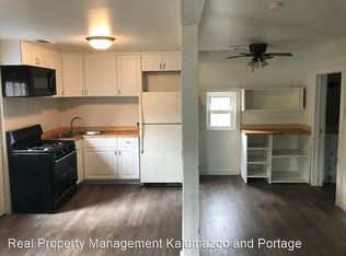 816 Duffield Ct, Kalamazoo, MI 49007