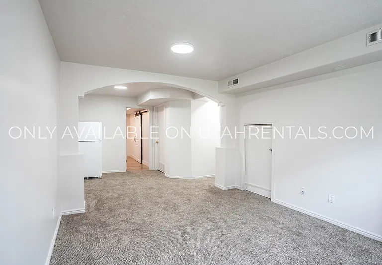 338 Cedarwood Dr — Photo 14