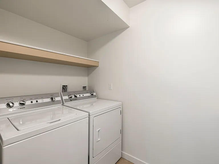 2367 Yosemite Dr — Photo 71