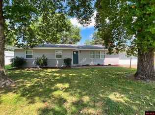 501 Powers St, Mountain Home, AR 72653