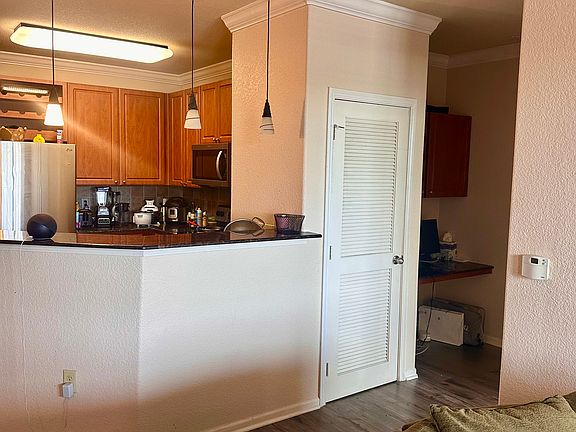 2nd image of 1711 Old Spanish Trl APT 109