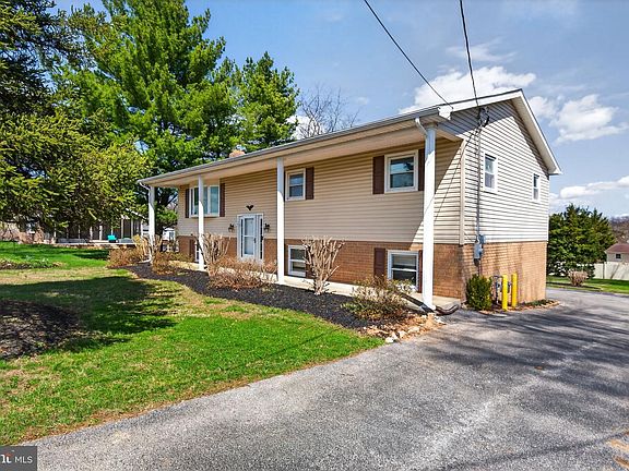 2nd image of 2733 Vireo Rd