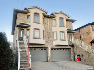 97 Lincoln Ave, Cliffside Park, NJ 07010