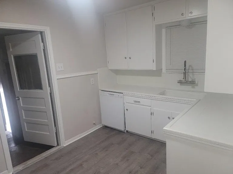 4109 Lowman St — Photo 2