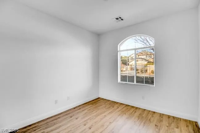 1020 Barberton Ct — Photo 4