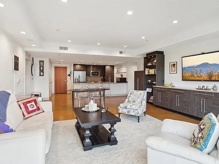 537 N Neville St #4B — Photo 6