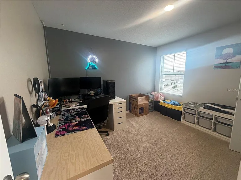 1352 Derry Ave — Photo 8