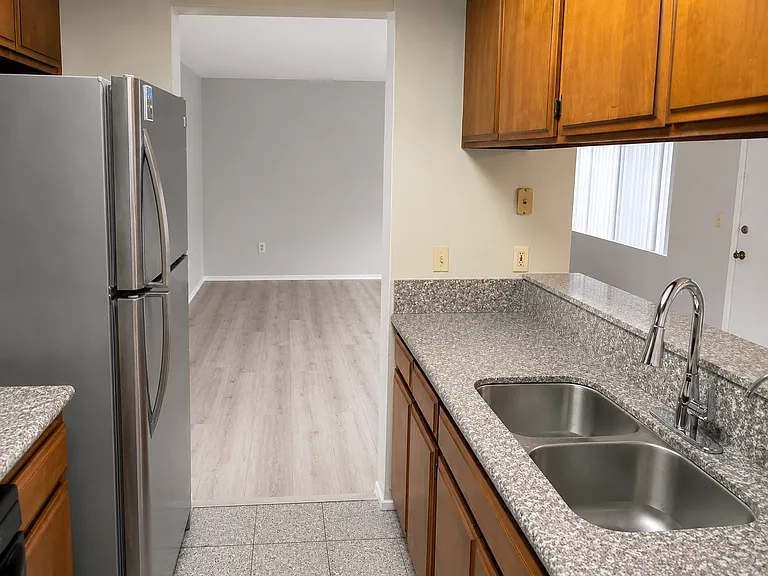 7138 Greeley St — Photo 8
