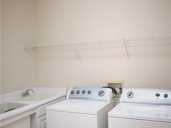 2nd image of 3770 Turnbury Oaks Dr