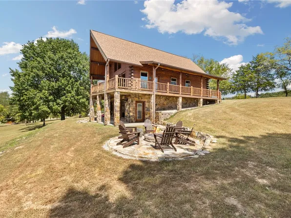 939 Terra Vista Rd, Berryville, AR 72616