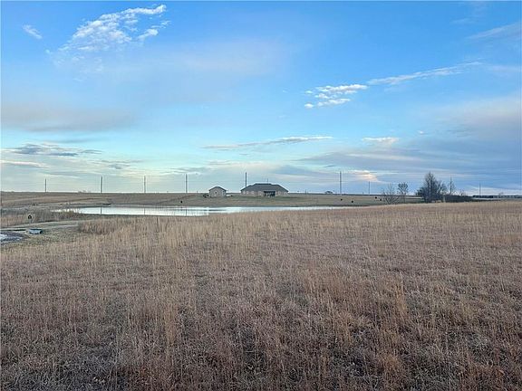 2nd image of 2403 SW Meadow Lake Dr
