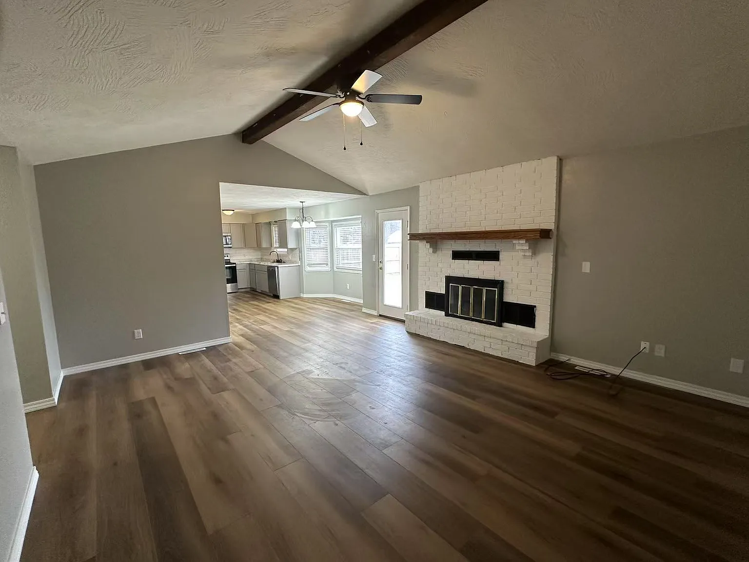 3 bed, 1344 sqft, $1,595 — Photo 4