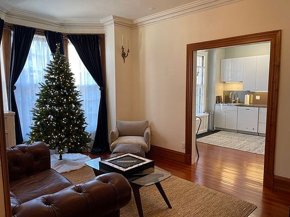 3rd image of 1514 Beacon St APT 27