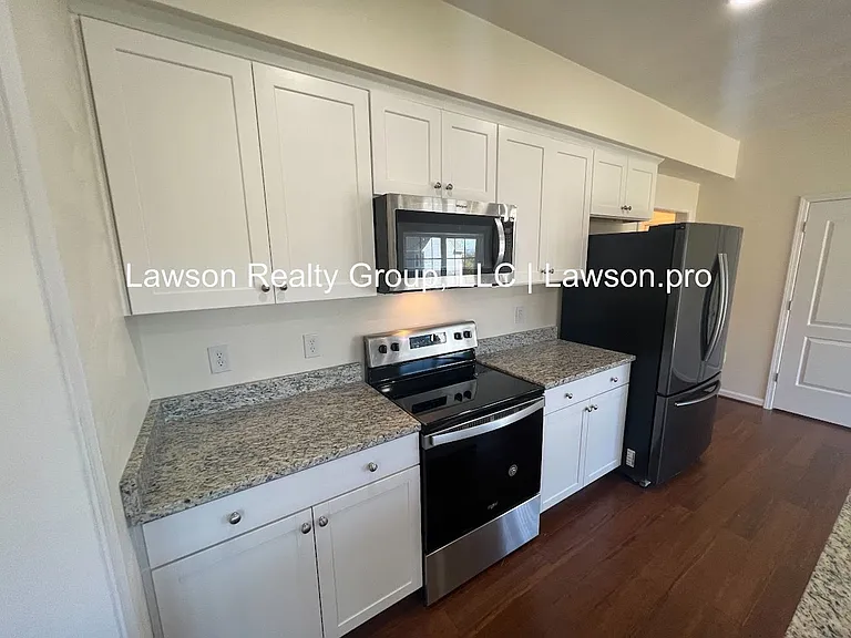 2080 Lawson Ln — Photo 12