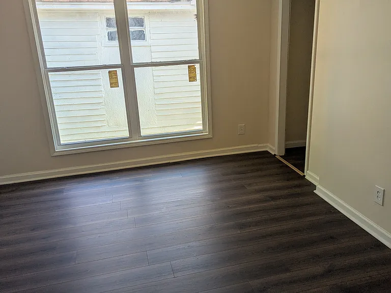 147 Orange St — Photo 6