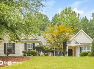 220 Dillion Dr, Hampton, GA 30228
