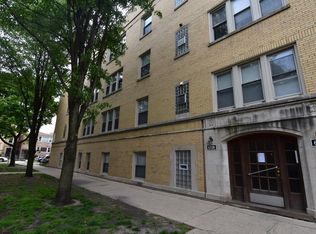 6710 N Hermitage Ave APT 1, Chicago, IL 60626