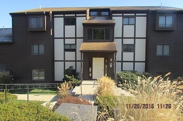 1st image of 63 Highwood Dr