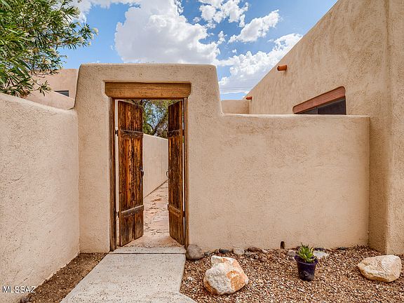 2nd image of 1680 W Chimayo Pl