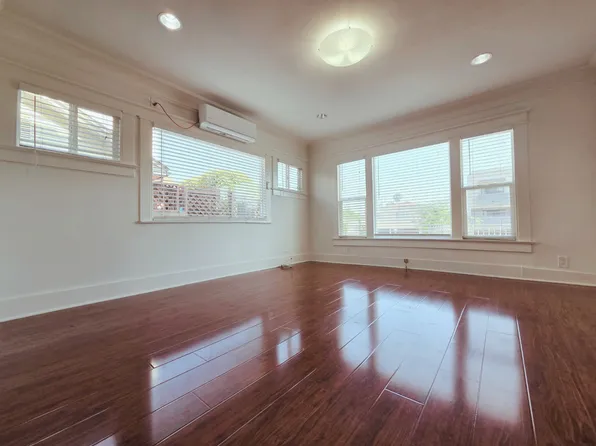 4857 Oakwood Ave, Los Angeles, CA 90004