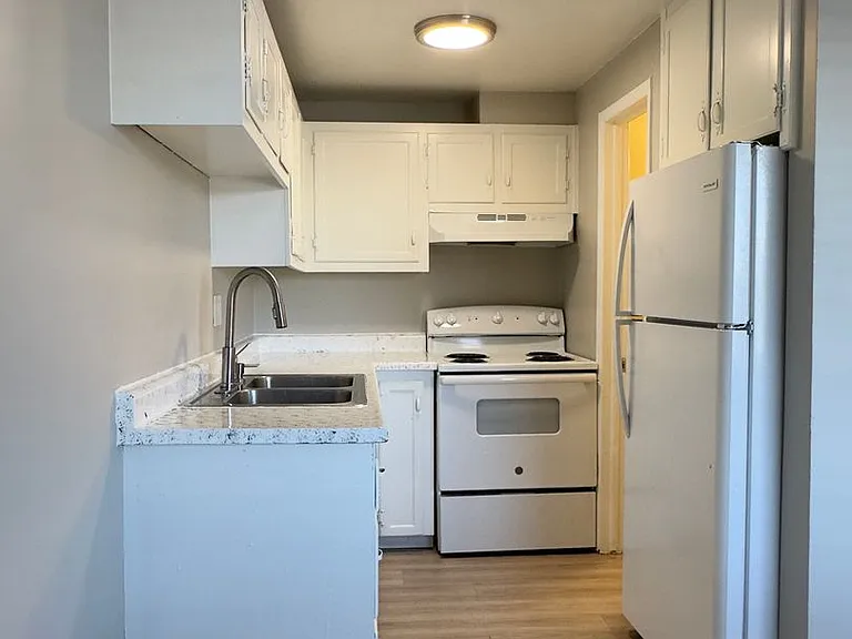 2781-2831 Eliot Cir — Photo 3