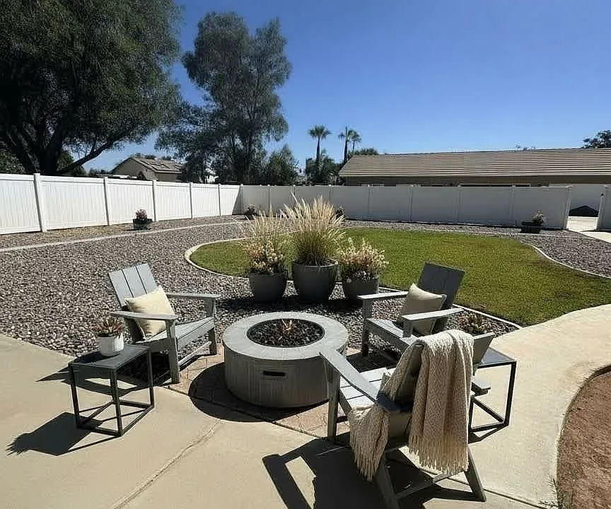 16260 Vaquero Ct
