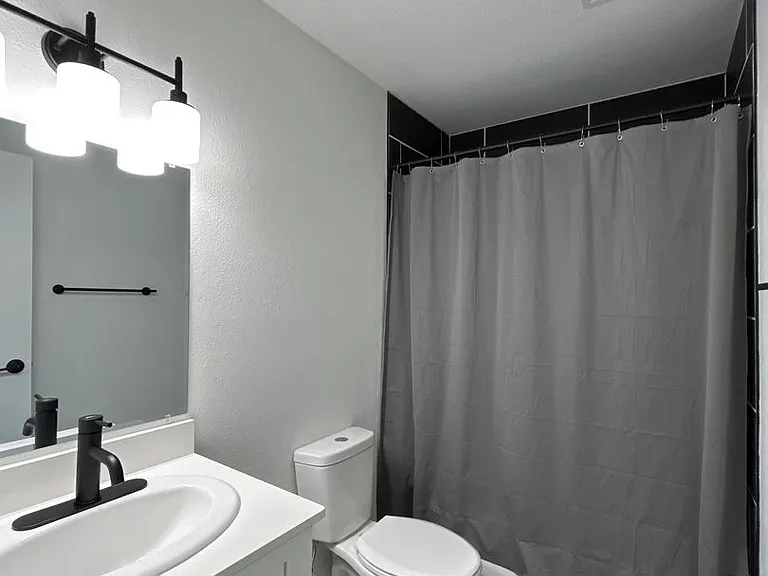 5017 Birchwood Ln — Photo 16