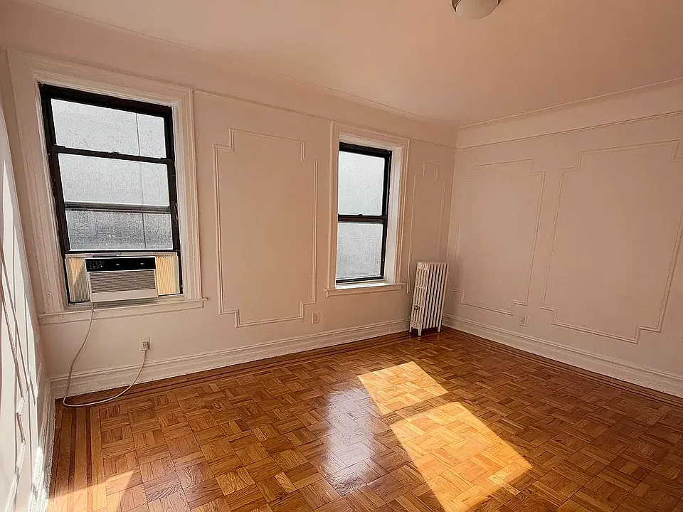 246 7th Ave #10