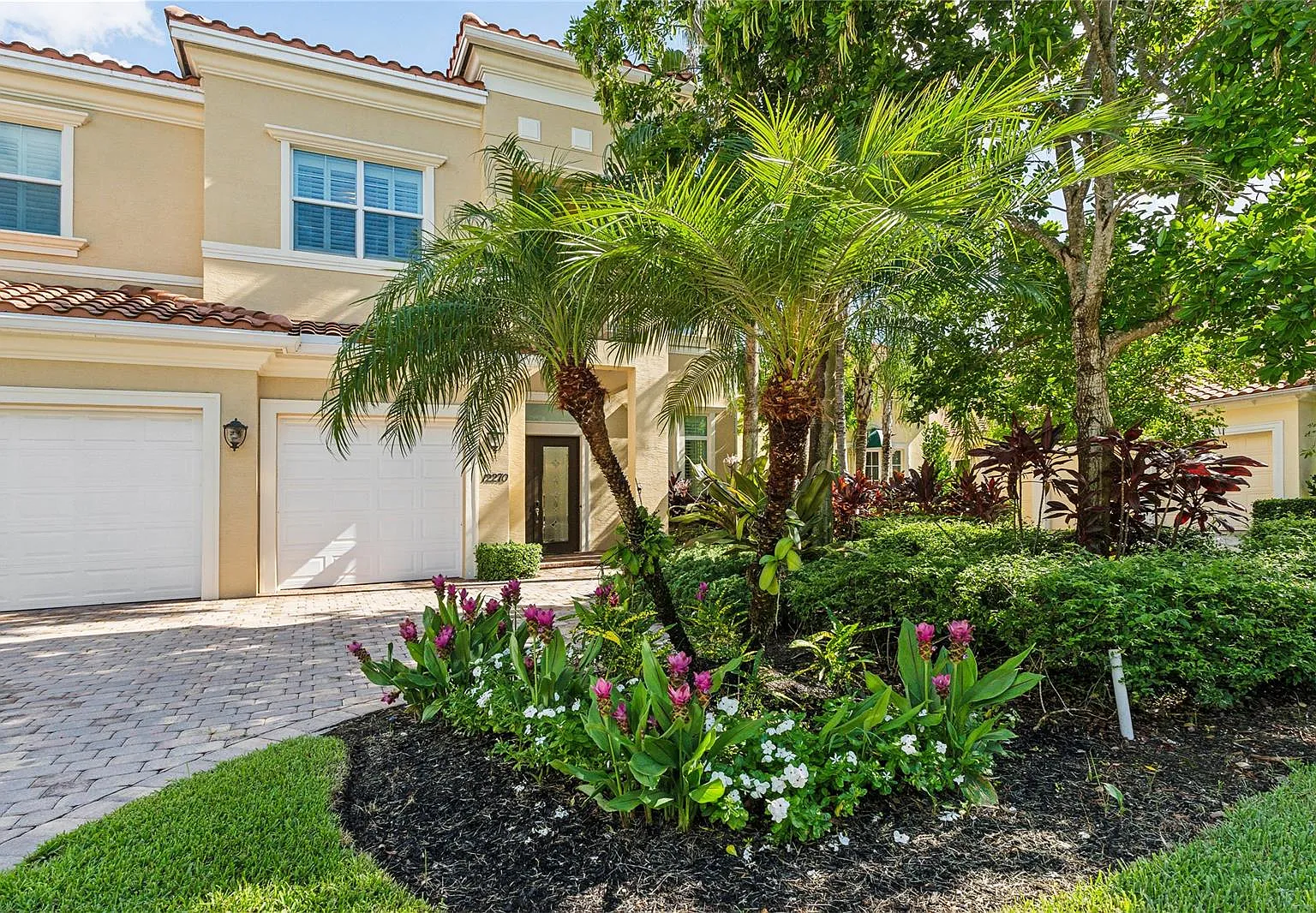 6 bed, 4350 sqft, $35,000 — Photo 3