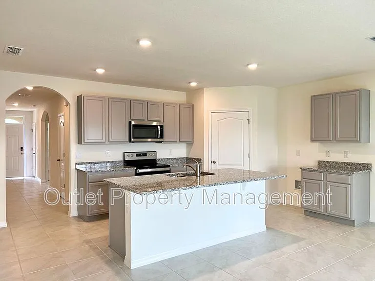 2877 Sunridge Loop — Photo 4