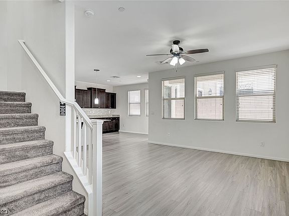 4th image of 10131 Mayflower Bay Ave