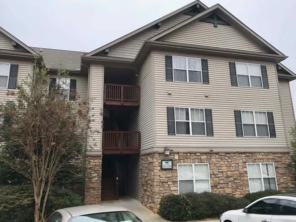 212 Harts Cove Way, Seneca, SC 29678