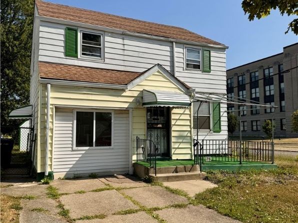 78 Hempstead Ave