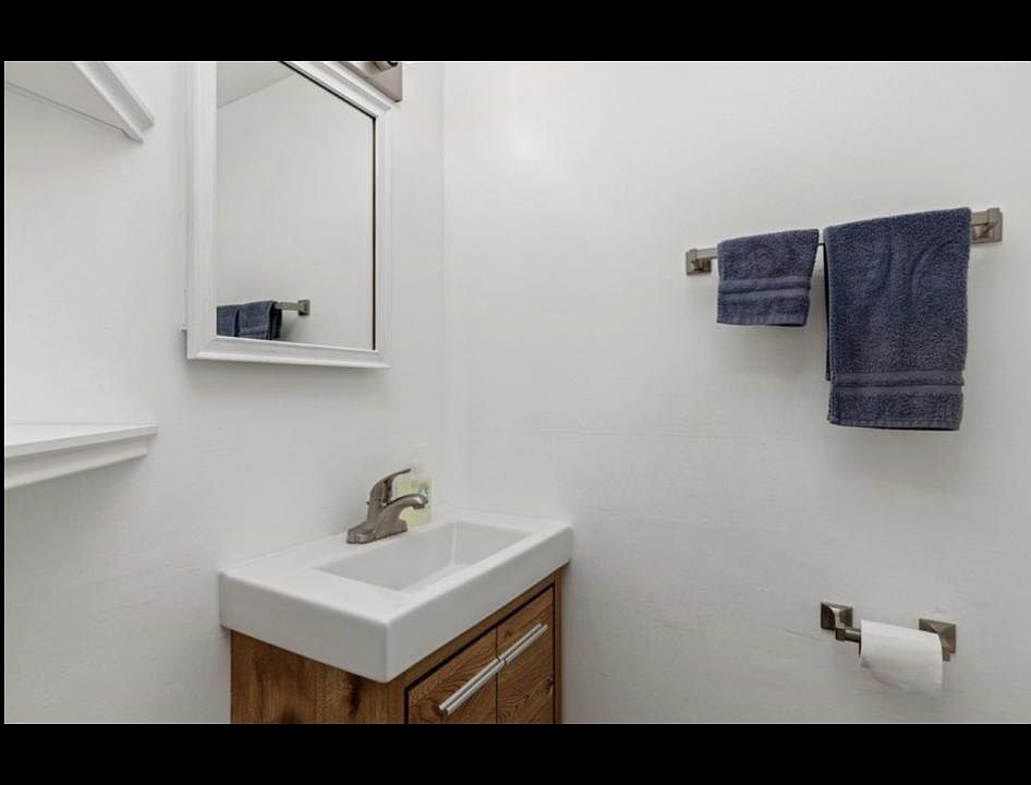 1st image of 2091 Danbury Pl