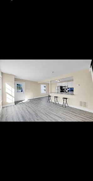496 Darlene Ln #B — Photo 8
