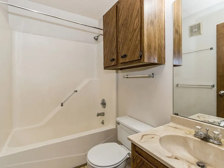 434 S Johnson St — Photo 26