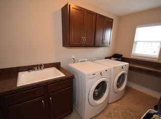 9266 Nate Ct, Sylvania, OH