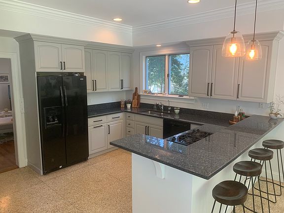 5th image of 1259 Windsor Pl
