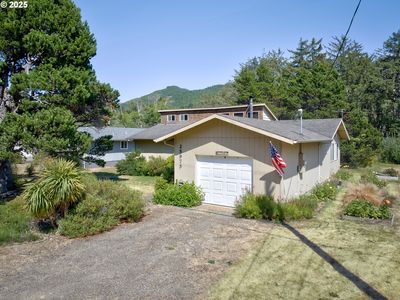 25975 David Ave, Rockaway Beach, OR, 97136