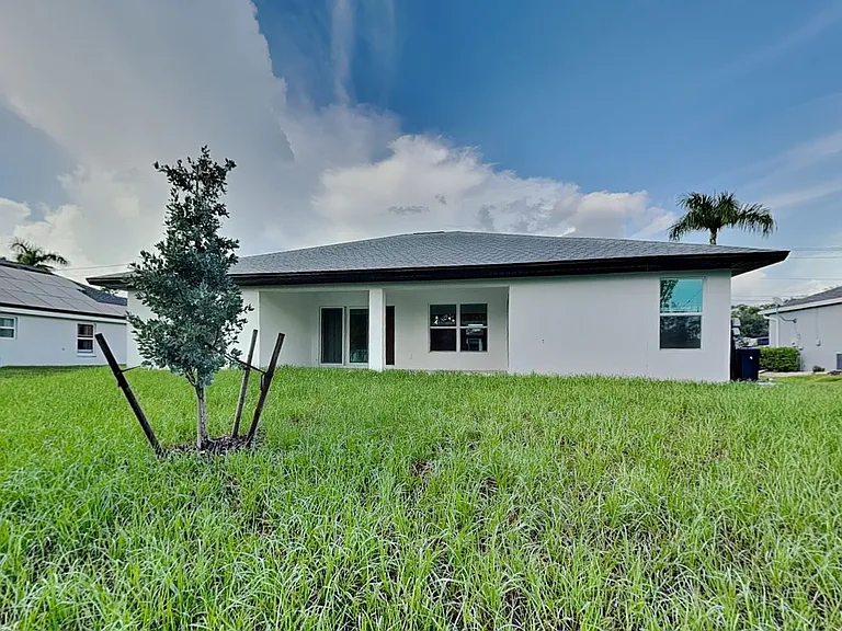 2308 NW 9th Ave — Photo 19